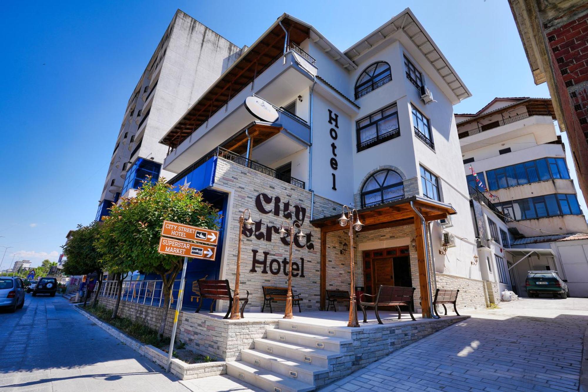 City Street Hotel Gjirokastër Exterior foto