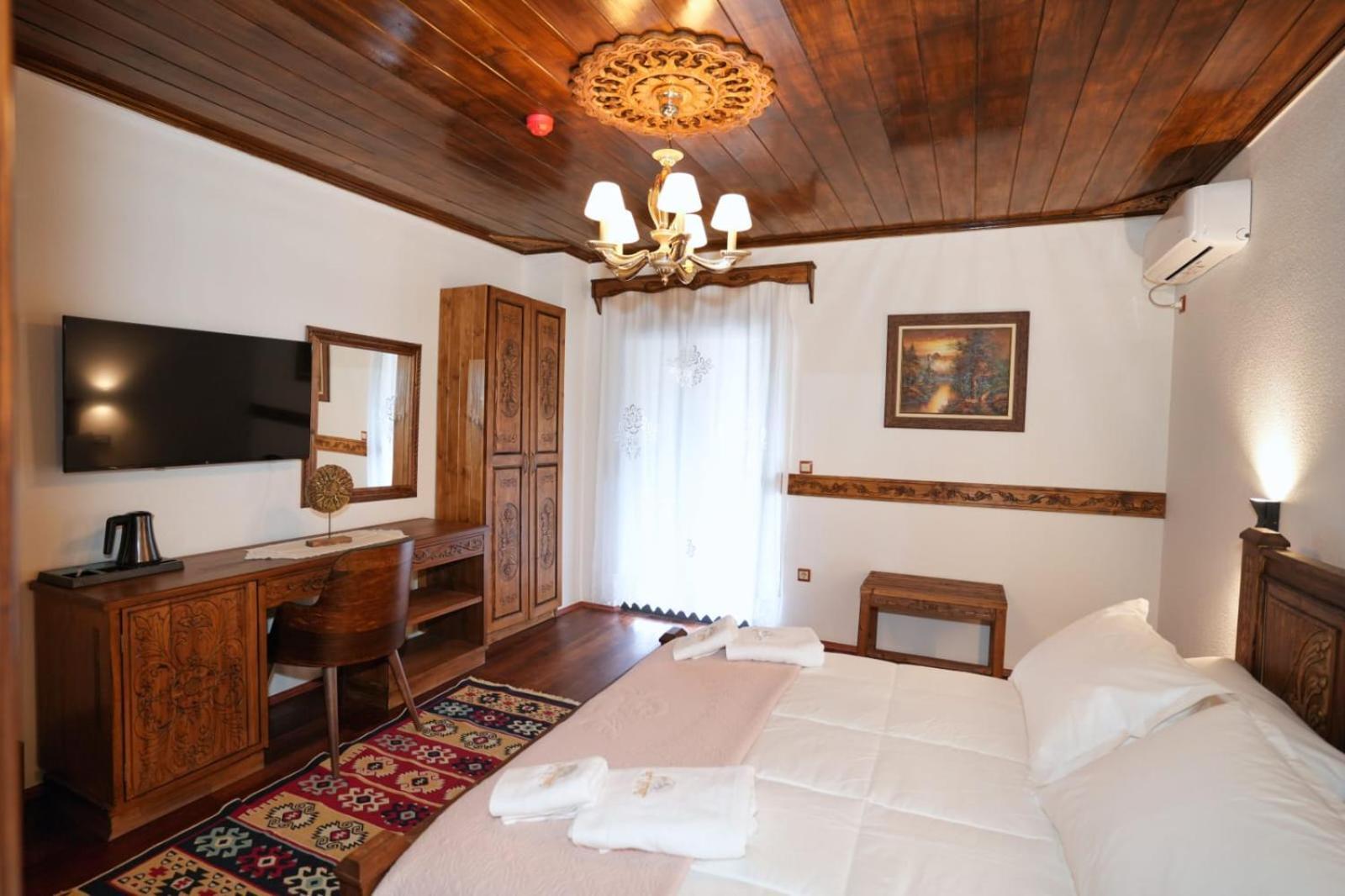 City Street Hotel Gjirokastër Exterior foto